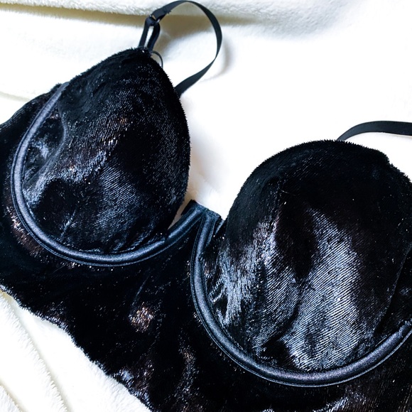 nwt Victoria’s Secret sparkly velvet bustier bra - Picture 2 of 4